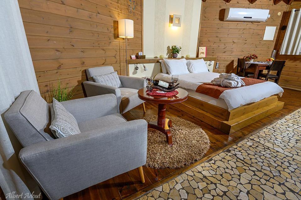 Talia Cabin Guest & Spa Рош Пина Екстериор снимка