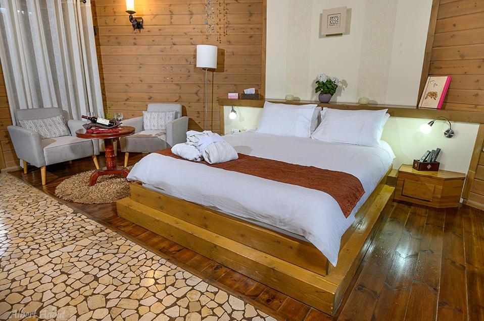 Talia Cabin Guest & Spa Рош Пина Екстериор снимка
