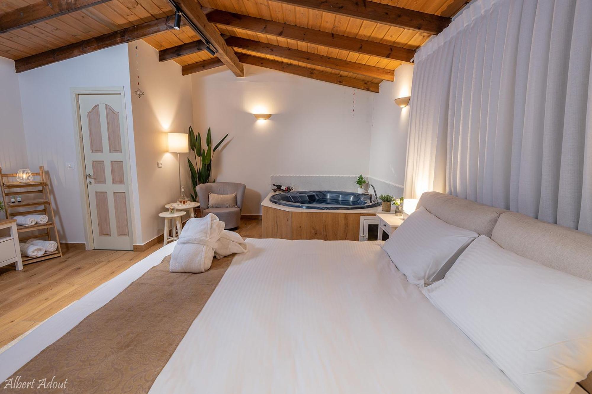 Talia Cabin Guest & Spa Рош Пина Екстериор снимка