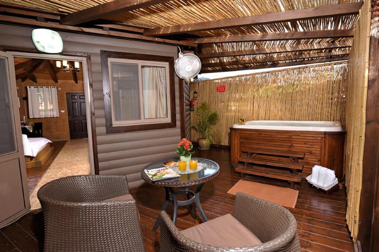 Talia Cabin Guest & Spa Рош Пина Екстериор снимка