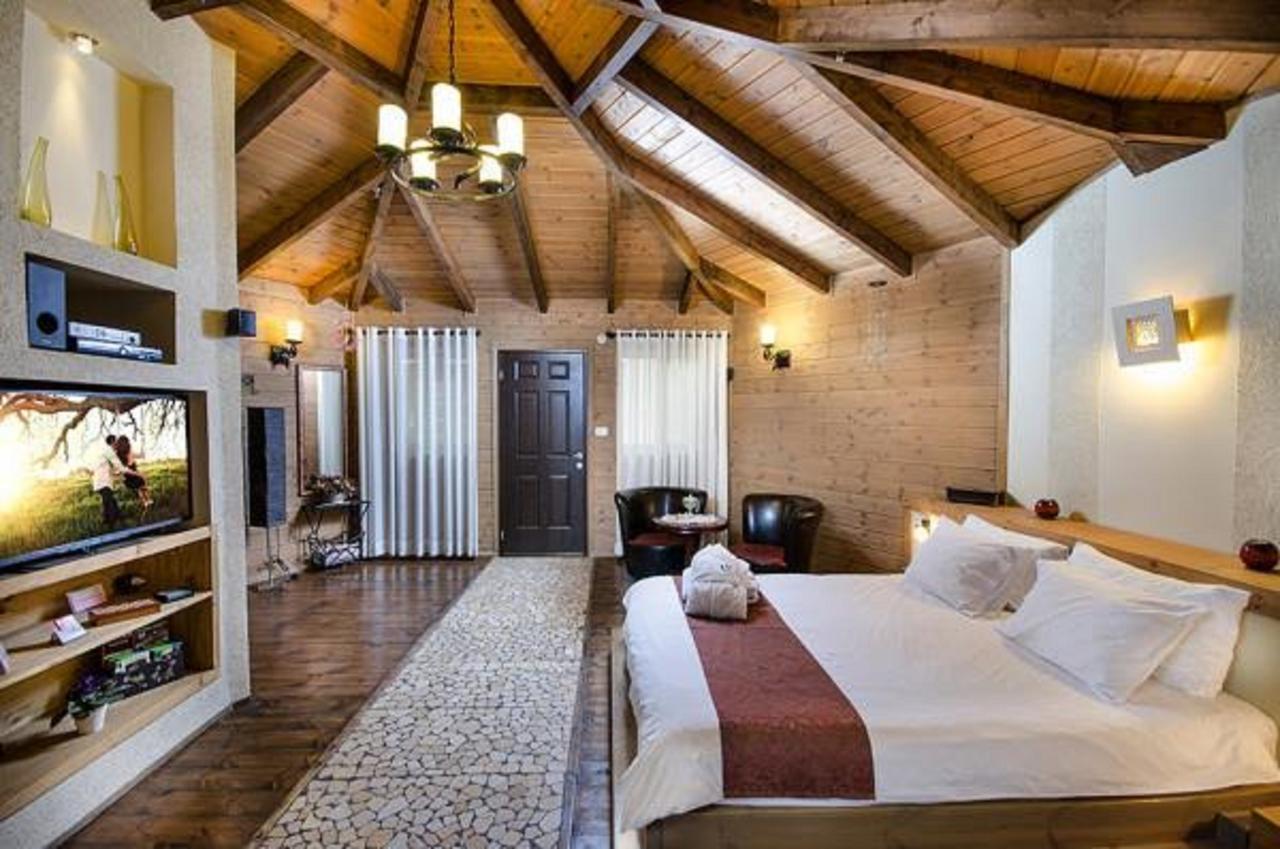 Talia Cabin Guest & Spa Рош Пина Екстериор снимка