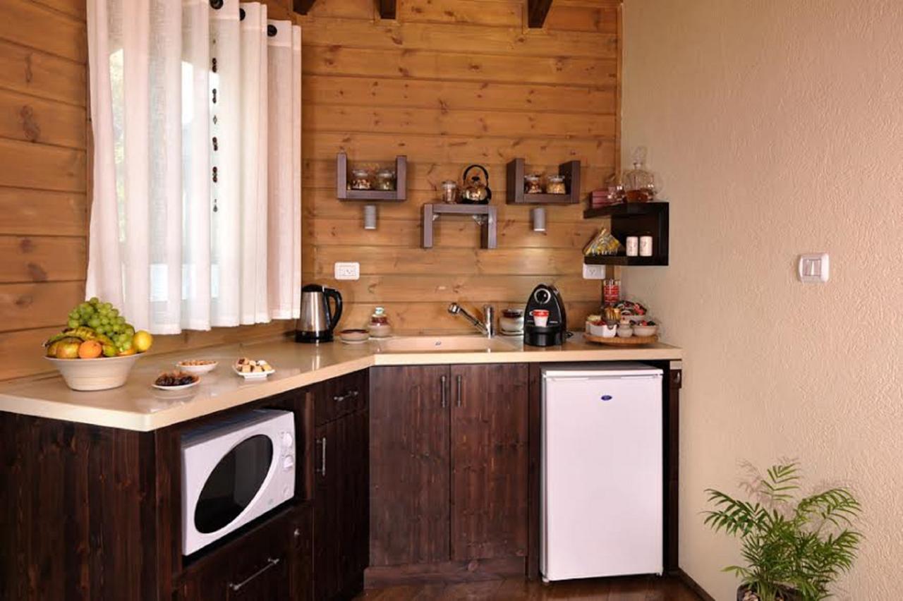 Talia Cabin Guest & Spa Рош Пина Екстериор снимка